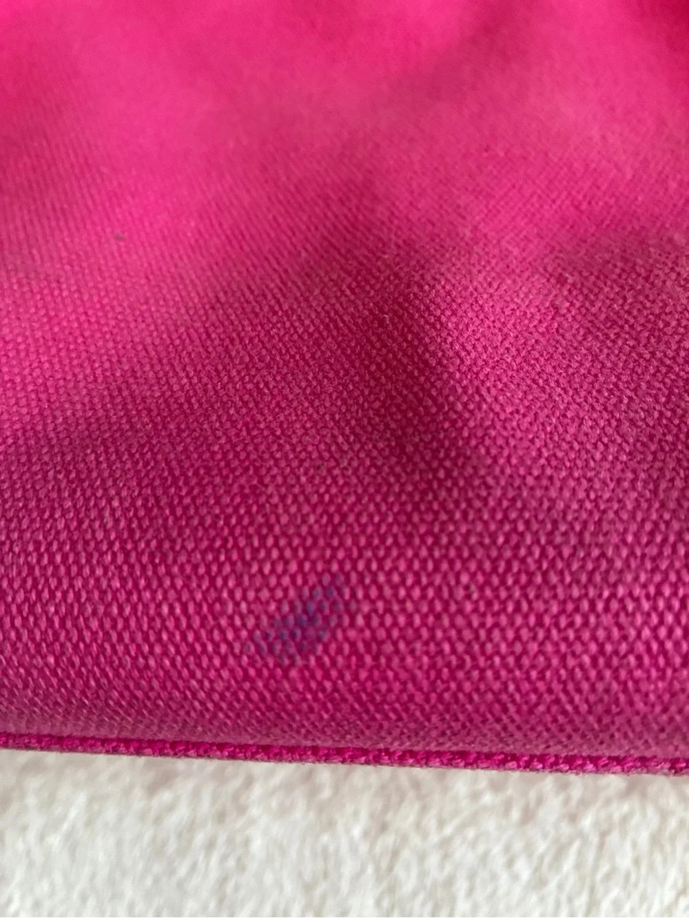 N/A bright pink
